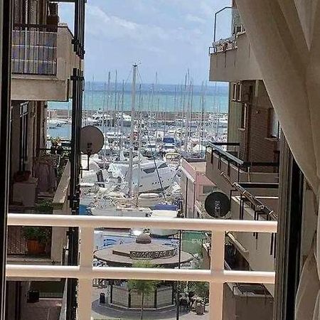 Appartamento Sul Porto Nettuno Eksteriør billede